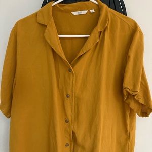 Uniqlo cropped linen blouse